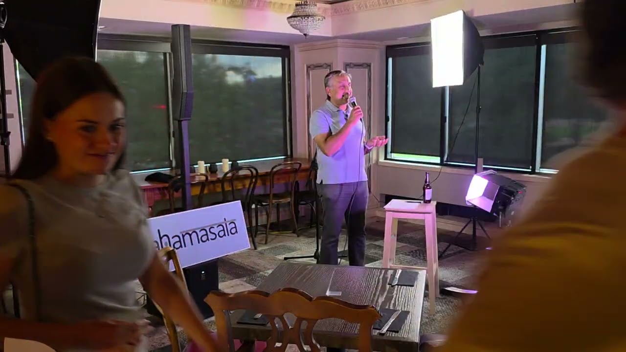 Full 40+ minute #Standupcomedy Set at Boludo in downtown Minneapolis, Minnesota  #funny #humor 😅
