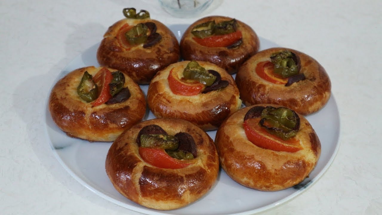 Mini pizza bol bol yapıp dondurucuunda koyabilirsiniz 