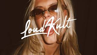Palm Monkey, DALEXO, GIPX, Palm Brothers - WAPA | EDM Pop
Palm Monkey, DALEXO, GIPX, Palm Brothers - WAPA | EDM Pop
Love discovering new music? Subscribe to our channel https://www.youtube.com/@LoudKult?sub_confirmation=1
Welcome to LoudKult - your ultimate music destination. Join our community of music lovers and discover the latest hits, hidden gems, and everything in between.
Happy listening, The LoudKult Team 🌟
🔥 Buy/Stream: https://open.spotify.com/track/4QNY0D0WastF5Kua701BIP?si=90ea090df6be423c
🎧 Listen to all our uploads on Spotify: https://open.spotify.com/playlist/5Jfjtjjz37sTxtbpySBzL8?si=a4a4479df4f94411
🔔 Turn on notifications to be the first to hear new uploads!
🎶 Send your unreleased music to us: https://loudkult.com/
Follow LoudKult
Instagram: https://www.instagram.com/loudkult
Spotify: https://open.spotify.com/playlist/5Jfjtjjz37sTxtbpySBzL8?si=a4a4479df4f94411
Facebook: https://www.facebook.com/loudkultmusic
Twitter: https://twitter.com/loudkult
Soundcloud: https://soundcloud.com/loudkult
Follow Palm Monkey
Spotify: https://open.spotify.com/artist/2M3sfEXSEDYBurdjeExx6G?si=hGxm9YSMSL-f4-7YtSCnog
Follow DALEXO
Instagram: https://www.instagram.com/dalexomusic
Spotify: https://open.spotify.com/artist/5s4QJTzJRjMrqBDzPiif9l?si=XgxgfSsiTaGAE_VqWYK17Q
Follow GIPX
Instagram: https://www.instagram.com/gipxofficial
Spotify: https://open.spotify.com/artist/3cGYwthsKEuTZSKCfqFb6e?si=JwG0U8GUTFCuTLQYrSuPSw
Follow Palm Brothers
Spotify: https://open.spotify.com/artist/3UZp3SJMqLmvdbYXv2vYoq?si=EwFO-V00RrqCOI9Mbrnttg
#loudkult #palmmonkey #dalexo #gipx #palmbrothers #edm #electronicdance #pop #afro #afropop #afrohouse #deephouse #house Palm Monkey, DALEXO, GIPX, Palm Brothers - WAPA | EDM Pop
