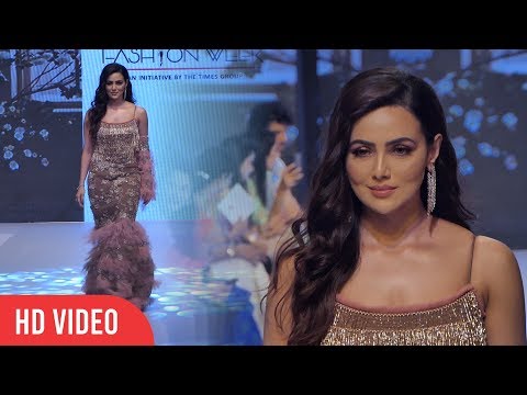 Sana Khan At Bombay Times Fashion Week Spring/Summer 2019