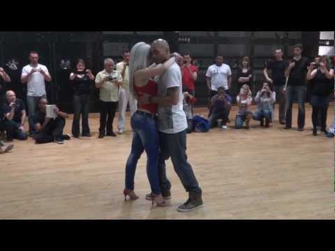 Kizomba Freestyle Tarraxinha with Albir and Sara