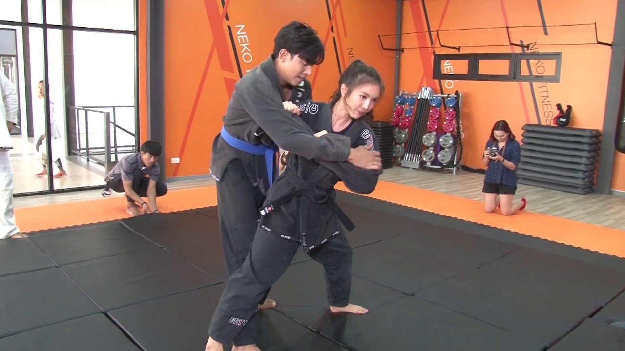 ตะลุยกองถ่าย | คุณแม่สวมรอย (ป๊อปโดนบัวทุ่มไม่ยั้ง) | 29-03-61