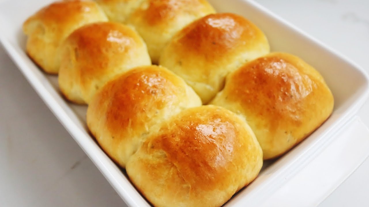 HOME MADE BREAD ROLLS NO KNEAD METHOD YouTube