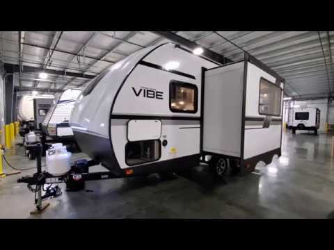 2020-vibe-18rb-small-couples-travel-trailer-by-forestriver-rvs-at-couchs-rv-nation-camper-tours