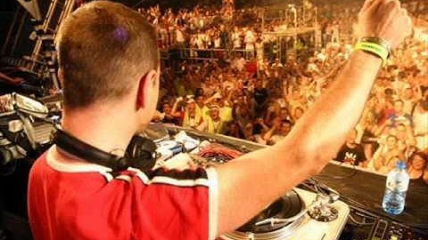 Yomanda - Synth & Strings (Radio Edit)