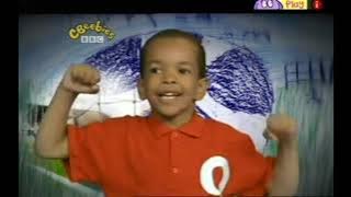 Boogie Beebies   Football Shimmy