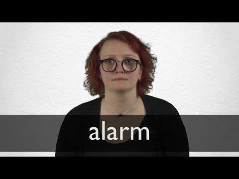 How to pronounce ALARM in British English