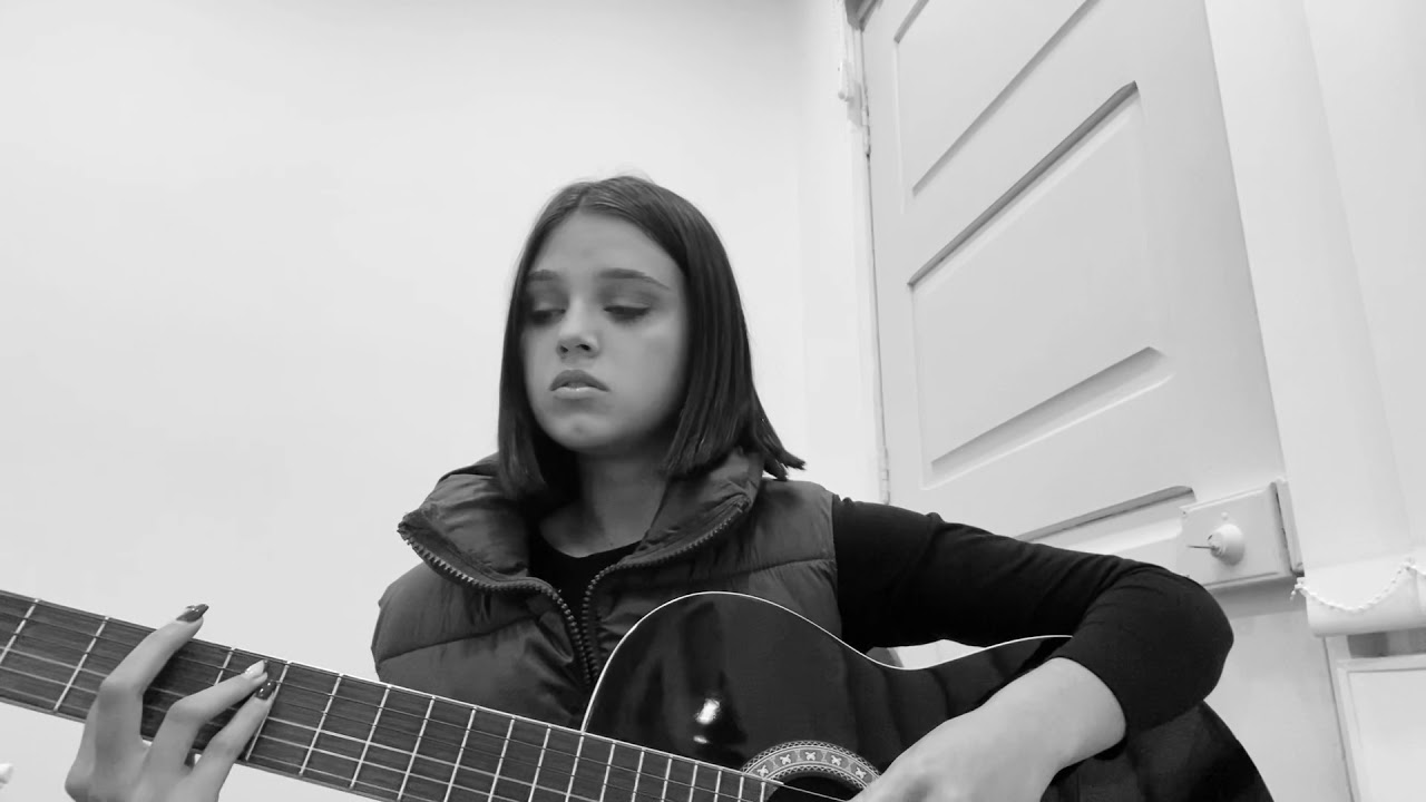 Carolina Cardoso- “Fica” Domingues