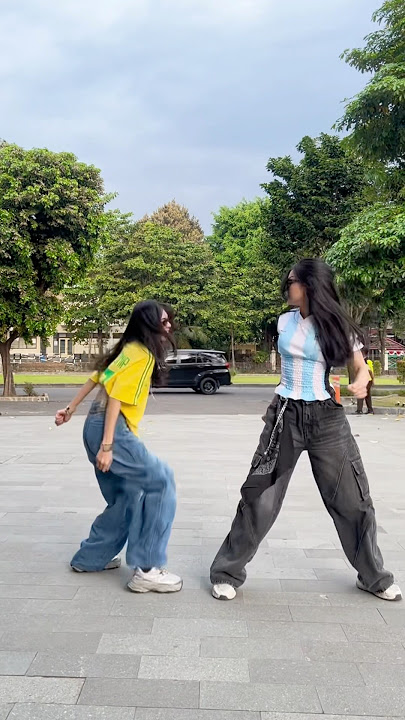 Battle battle an 🤣 #dance #dyahayuel #ambyarpeople #dancer #lagutimur #dancechallenge