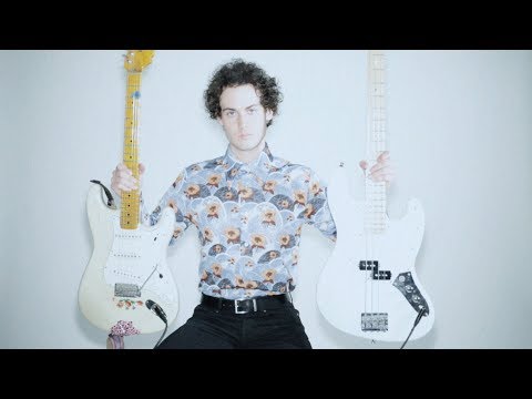 the-difference-between-bass-and-guitar