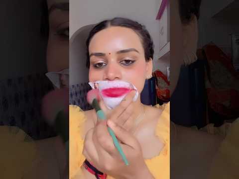 Wait guys 😳tissu paper with lipstick hack 😱#youtubeshorts #hack #shortvideo #lipstick #shorts