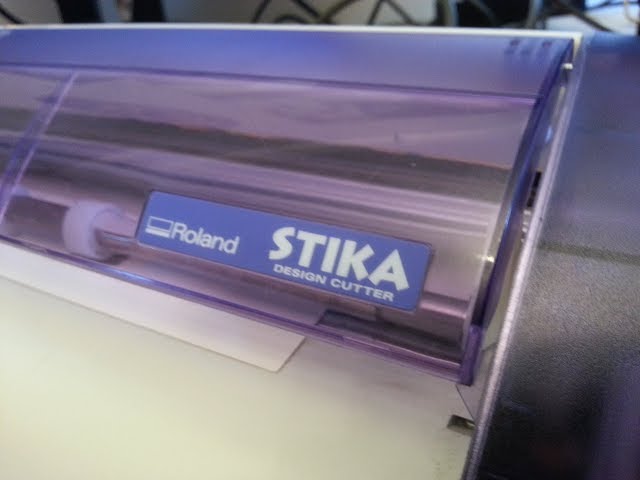 Roland Roland STIKA SX-12 Stika Vinyl Cutter: Changing the blade 
