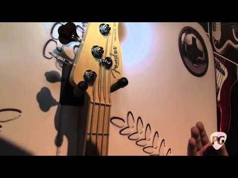 namm-'11---fender-60th-anniversary-p-bass