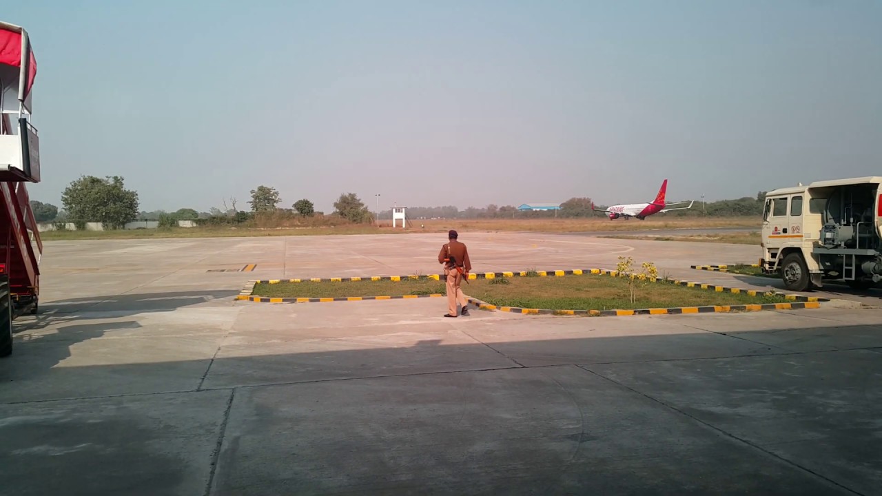 airways spicejet at Kanpur airport 2 YouTube