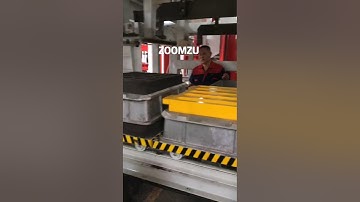 Fully automatic horizontal flaskless moulding line for complete foundry