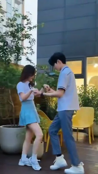 Dance cover on song Way back home korean version dance challenge with besties💜