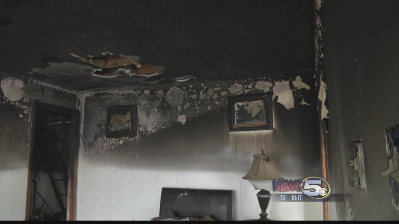 Family of Ten Loses Everything In House Fire After Christmas - YouTube