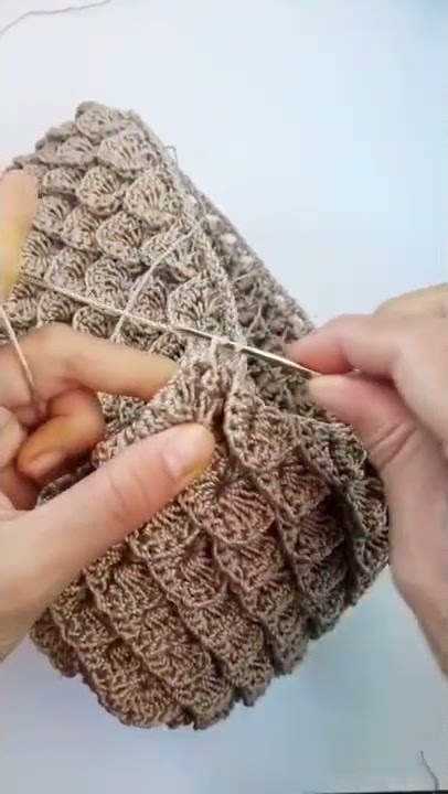 tas rajut motif sisik||crochet crocodile bag