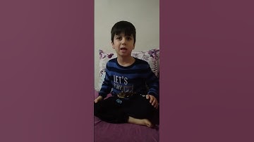 طفل يقرأ سورة الفيل