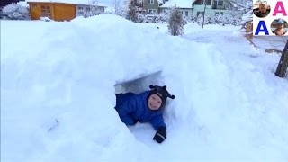 Снежная крепость горка Снежный ЧЕЛЛЕНДЖ дом туннель в снегу(Челлендж Снежная крепость горка Снежный дом туннель в снегу https://youtu.be/Qi1THMK0x-8 Андрюша с папой построили снеж..., 2017-01-18T09:18:51.000Z)