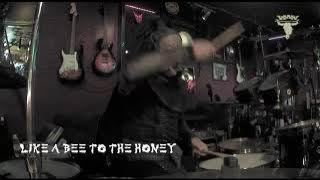 Like a be to the honey lordi live