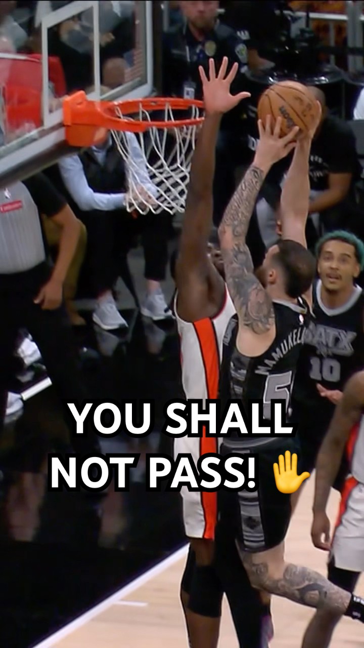 Isaiah Stewart MONSTER block
