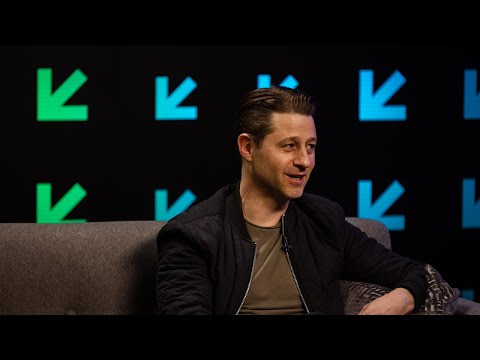 Video: Ben Mckenzie xalis sərvəti: Wiki, Evli, Ailə, Toy, Maaş, Qardaşlar