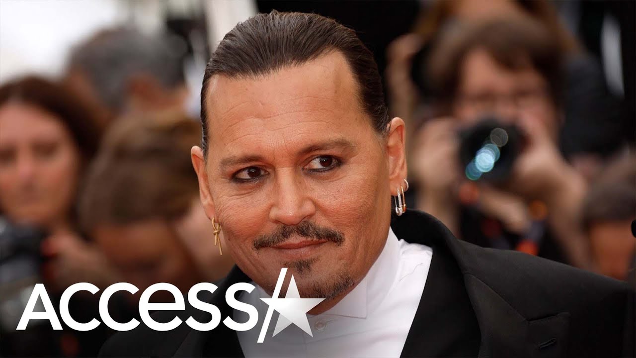 Johnny Depp gets a 'Happy Birthday' serenade from fans at his ...