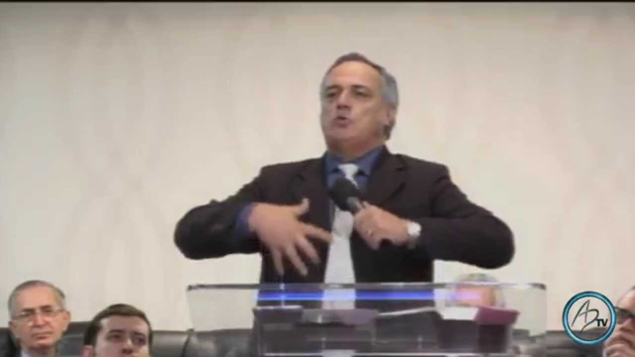 Pastor Nilton dos Santos - Servindo em meio a Crise deus şapka