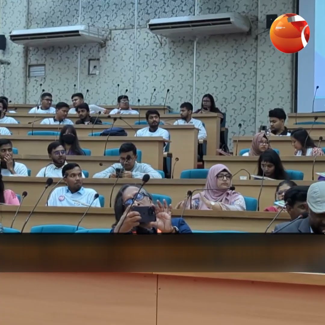'সমাজ ও দেশ পরিবর্তনে গুরুত্বপূর্ণ ভূমিকা পালন করে স্বেচ্ছাসেবকরা'