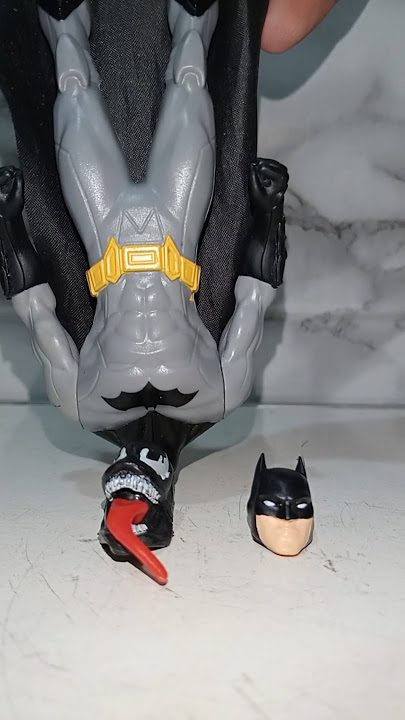 Batman And Venom Chooses Head Swap #marveltoys #batman #superhero #captainamerica