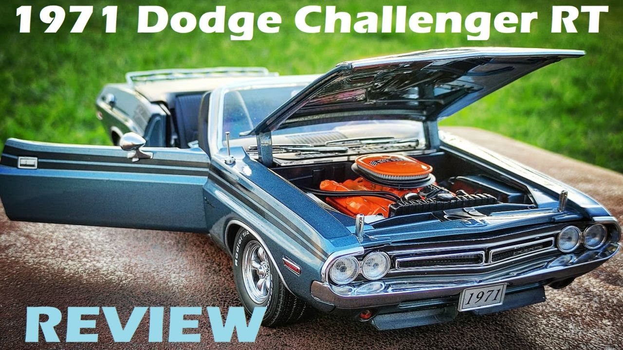 Review: 1971 Dodge Challenger RT in 1/18 scale by Greenlight Collectibles (Gunmetal Metallic Gray)