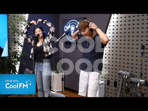 쿨룩 LIVE ▷비지(<strong>Bizzy</strong>) &amp;amp; 비비(BIBI) &amp;#39;우아&amp;#39; /190829[문희준의 뮤직쇼]
