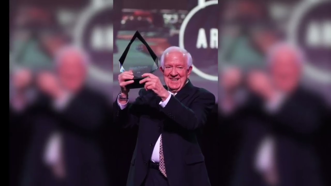 Dialogues CD Trailer