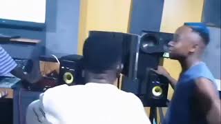 Kinata Mc Ft Ibraah -Do Lemi Go