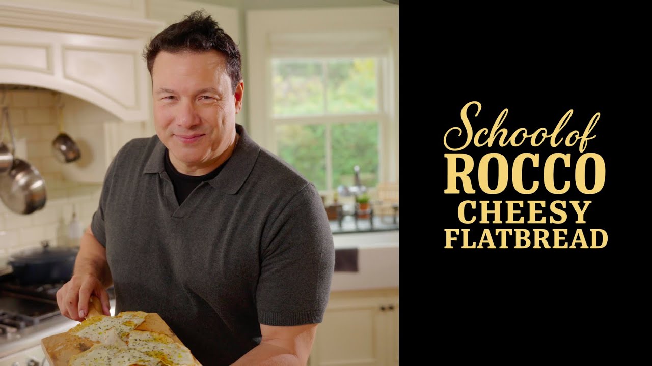 Сардинская лепешка с расплавленным сыром и страккино | Школа Рокко