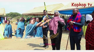 Ole Sendeka Adondosha Machozi Kwa Nyimbo Maalum Kwake Na Timu Ya Tumaini Partimayo