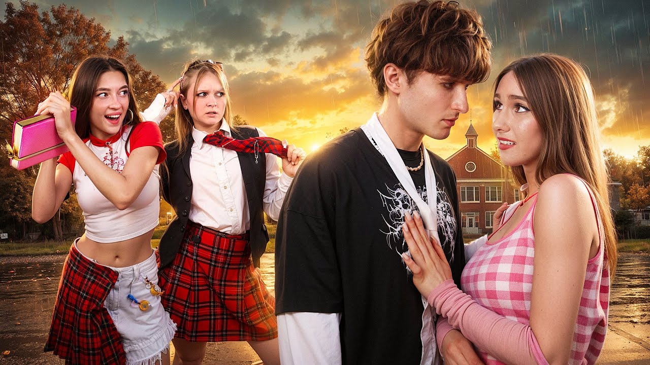 ¡Mi Enamorado Me Protege en la Escuela! Chica Tierna Sufre Acoso Escolar