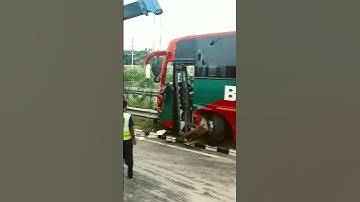 BRTC BUS ACCIDENT #shorts #youtubeshorts #viral #buslover #busrace #brtc @sojibhossain0594