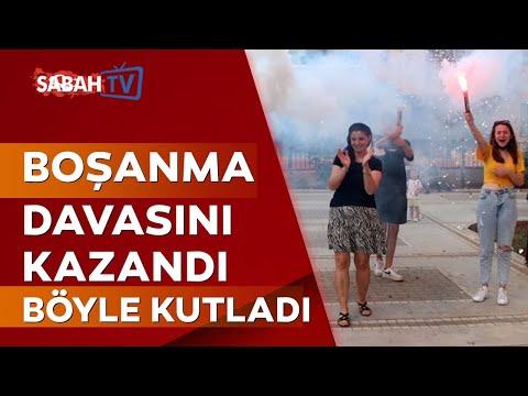 Adana'da eşinden boşanan kadının davullu zurnalı kutlaması