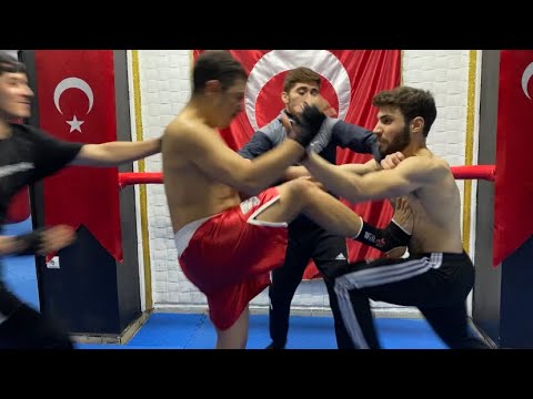 Video: Tenis Oyuncularının Spor Beslenme Sırları