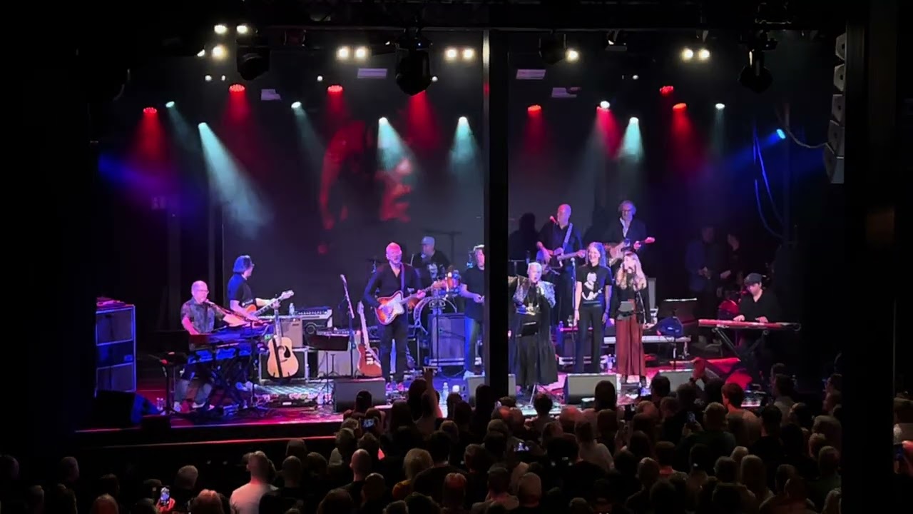 River (outro solo) - Marzi Nyman @ Heikki Silvennoisen muistokonsertti, Tavara-asema, Tampere