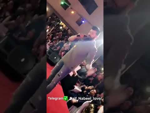 حبيبتي اني خيرتك فاختاري مابين الموت على صدري او فوق دفاتر اشعاري