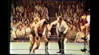 Andre The Giant & BlackJack Mulligan vs Ric Flair & Ken Patera
