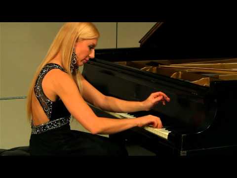 Natalia Kartashova plays Liszt - La Campanella