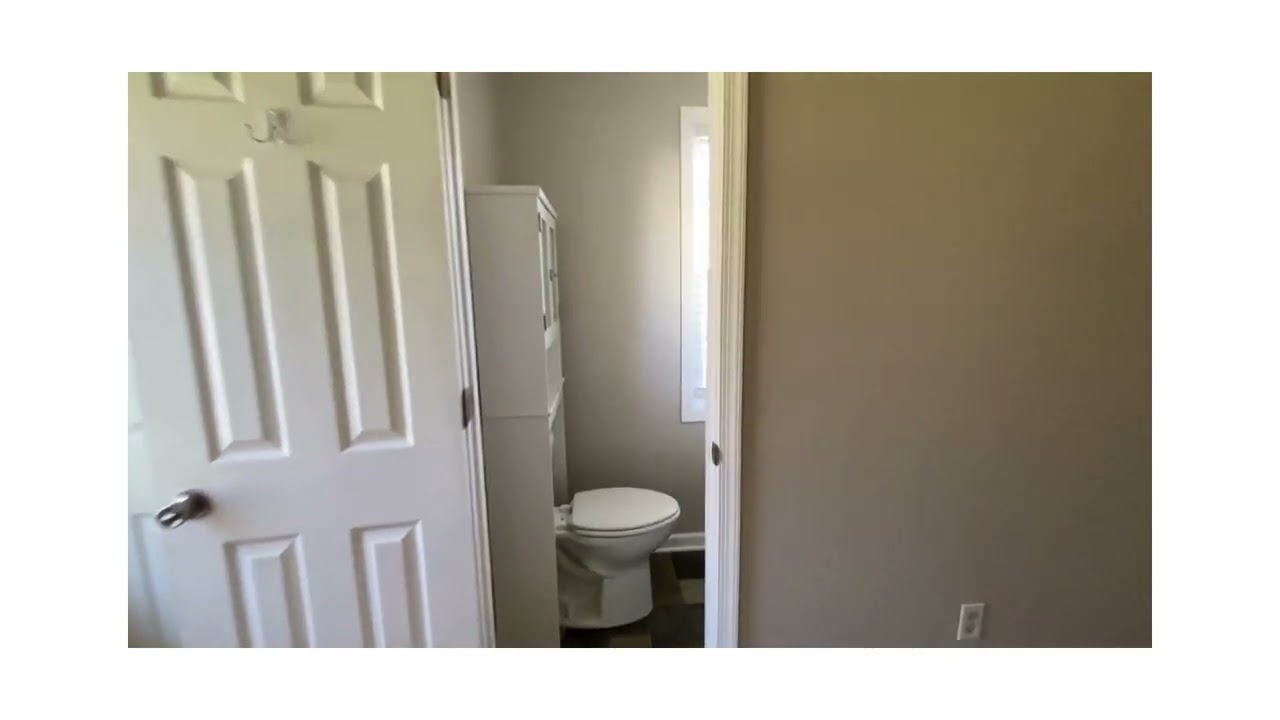 Chesterfield Home For Rent - 3 Bed 2 Bath - by Property Management in Richmond