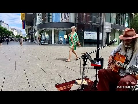 Funking up the Blues on the Street in Frankfurt - Suzie Q