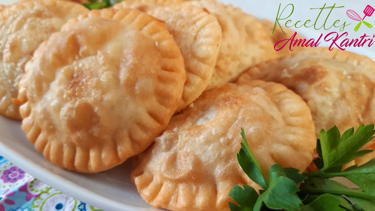 مملحات 3 مكونات فقط لا بيض لا زبدة لا زيت فالعجين.يسحابلهم الورقة وبلا فرن وحشوة ساااهلة في المتناول