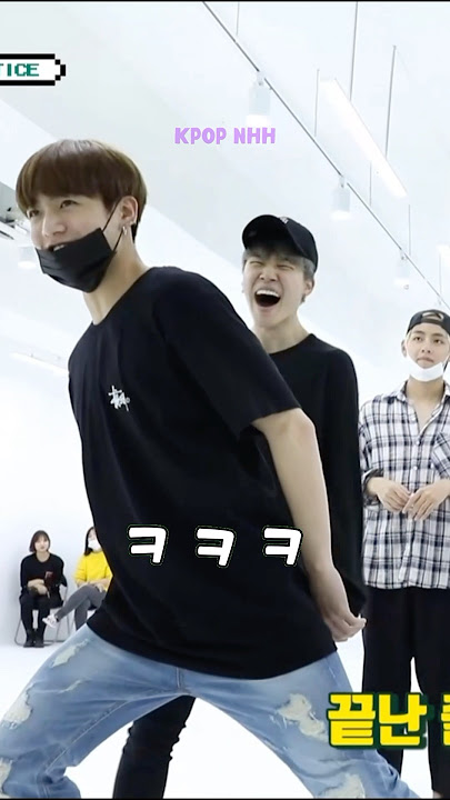 BTS Can't Stop Laughing When Jungkook Imitates RM's Dance 🤣🤣 #shorts #jungkook #bts