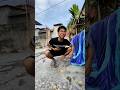 cậu bé đáng thương đói ăn muốn xin ăn #shorts